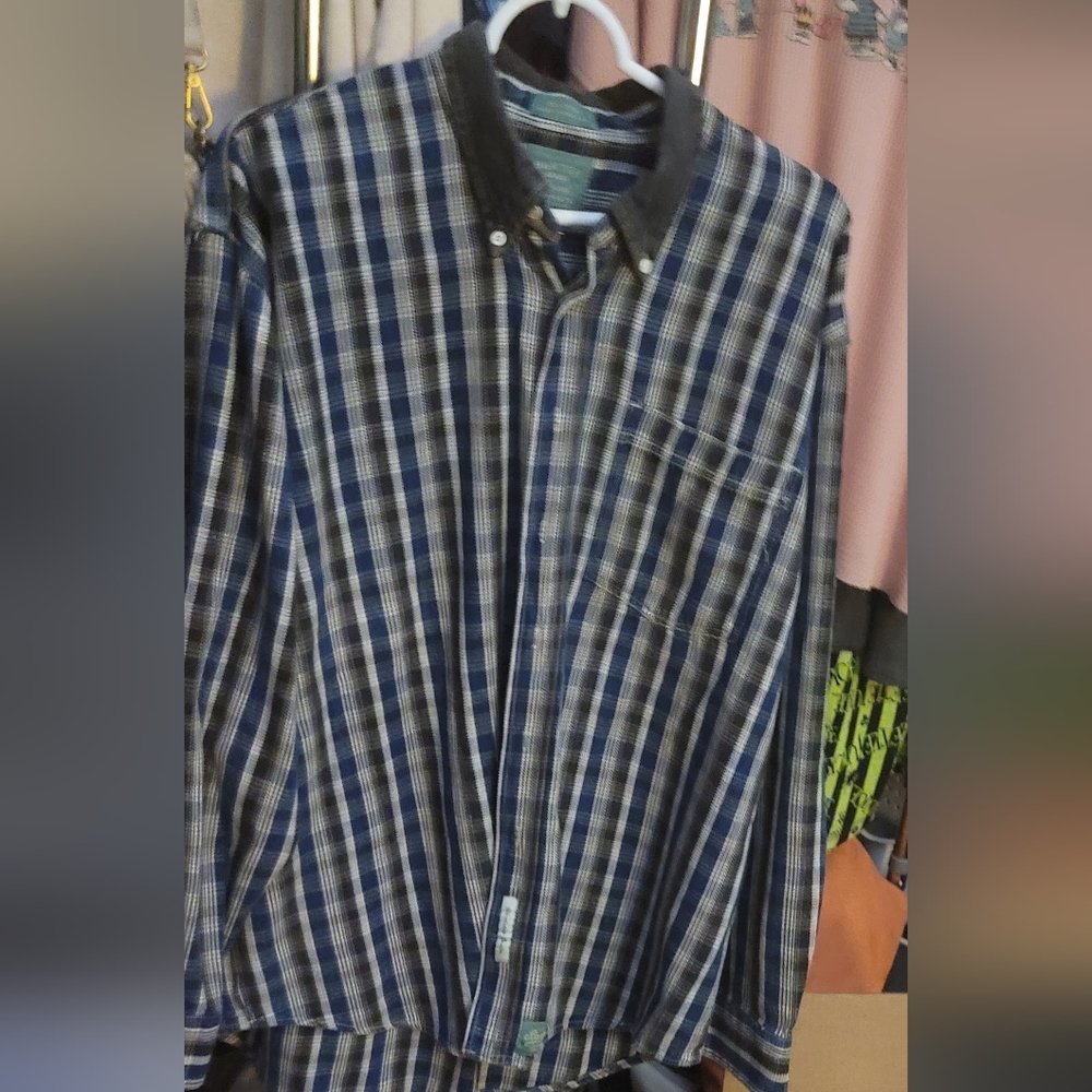 BAXTER BRAND XL LONG SLEEVED STRIPED BUTTON DOWN
